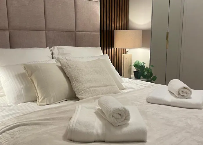 Royal Wilanow With Gym, Sauna And Private Parking Space アパート ワルシャワ