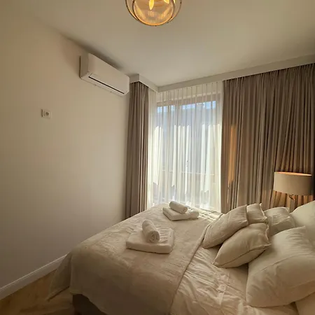 Royal Wilanow With Gym, Sauna And Private Parking Space * Varšava