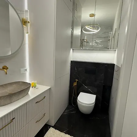 Royal Wilanow With Gym, Sauna And Private Parking Space * Varšava