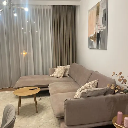 Apartmán Royal Wilanow With Gym, Sauna And Private Parking Space *